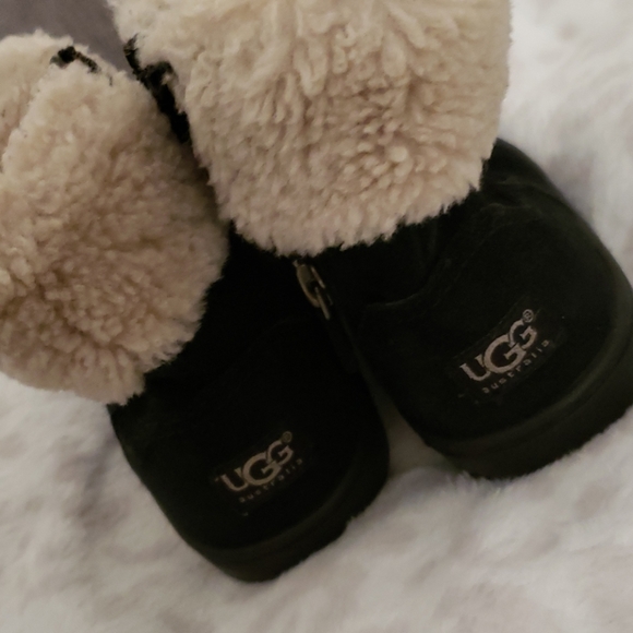 Toddler Ugg Boots - Picture 3 of 4